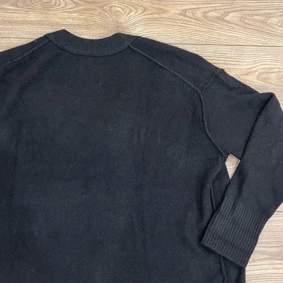 Aerie Black V-Neck Sweater - Picture 6 of 6